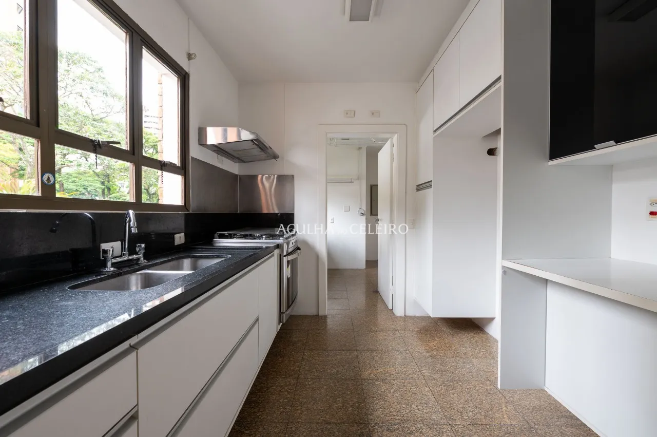 Apartamento com 4 dormitórios para locação na Vila Nova Conceição – 20022