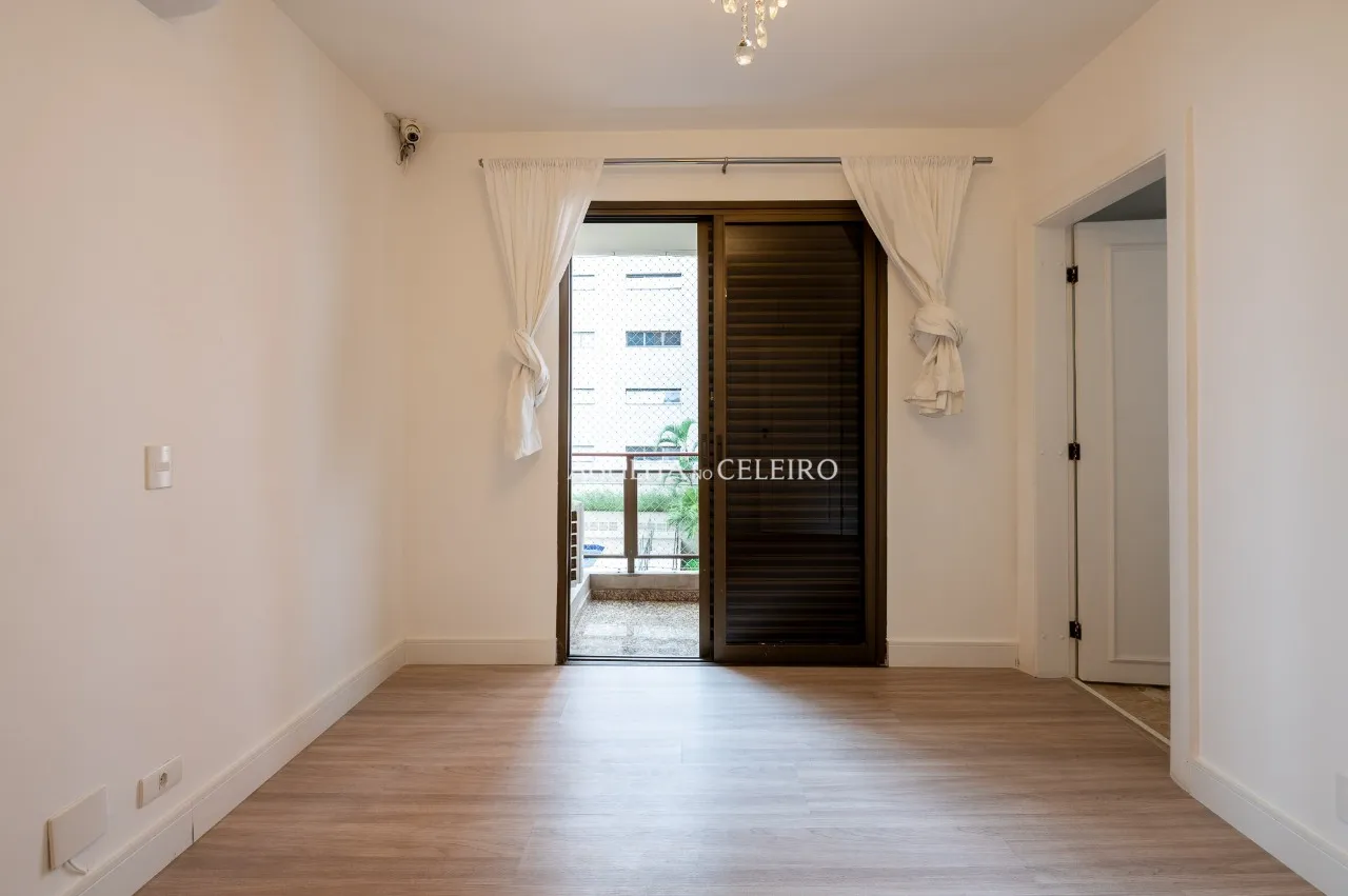 Apartamento com 4 dormitórios para locação na Vila Nova Conceição – 20022