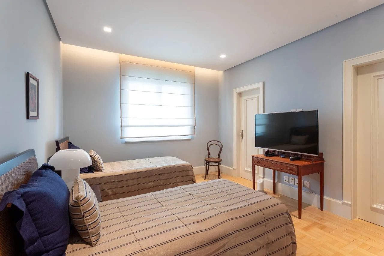 Apartamento com automação e adega walk-in em edifício Lindenberg. – 20028