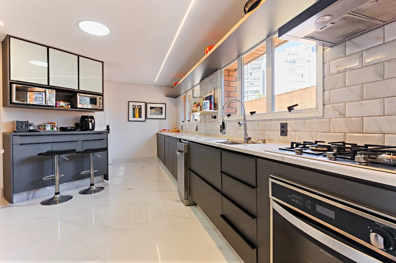 Apartamento à venda e locação na Vila Nova Conceição. – 20050