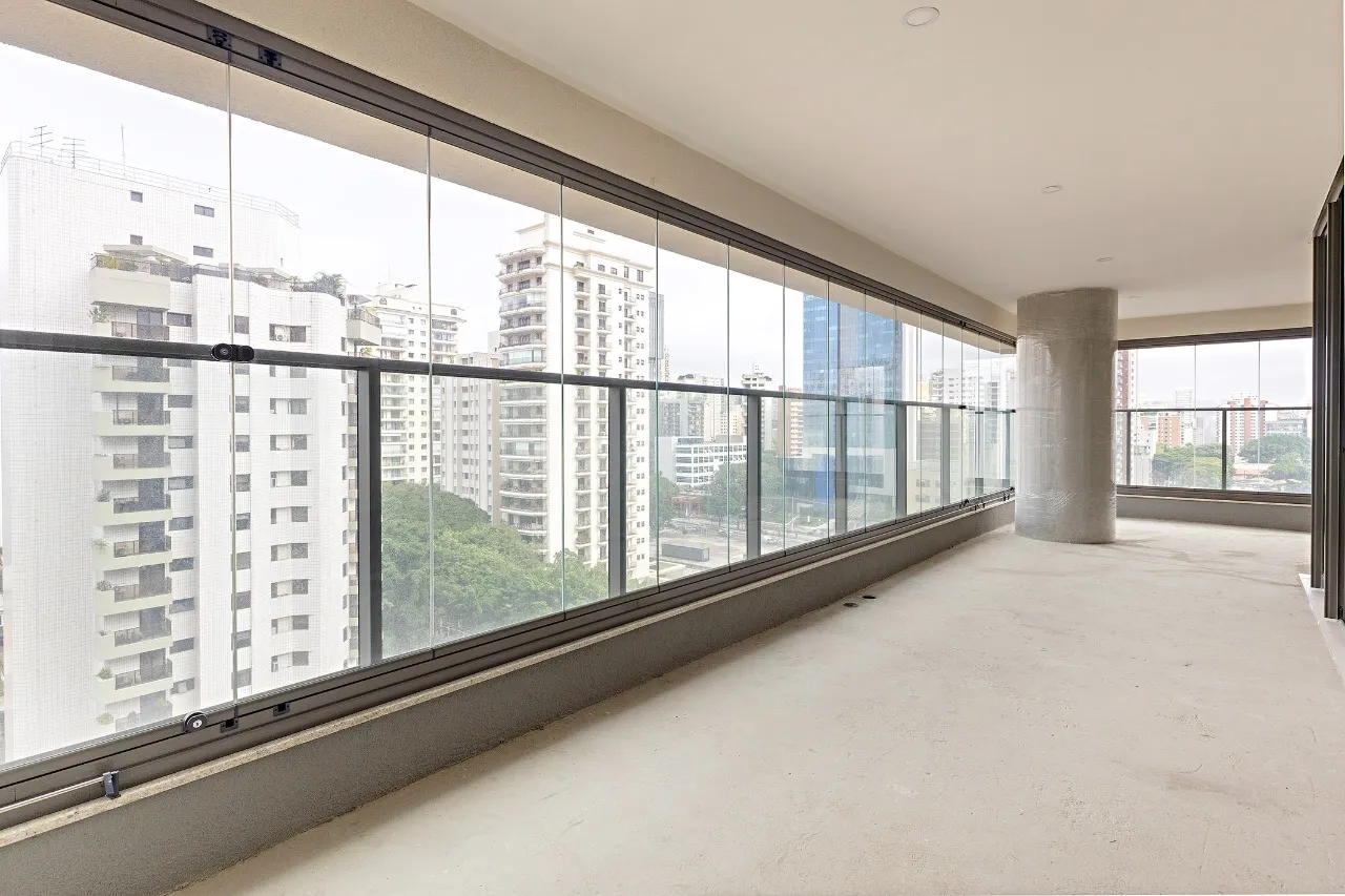 Amplitudes e arquitetura contemporânea a poucos passos do metrô Campo Belo. – 20056