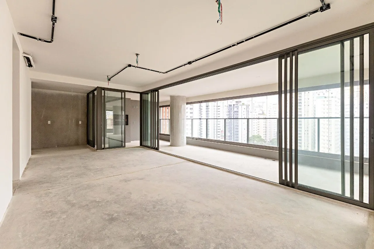 Amplitudes e arquitetura contemporânea a poucos passos do metrô Campo Belo. – 20056