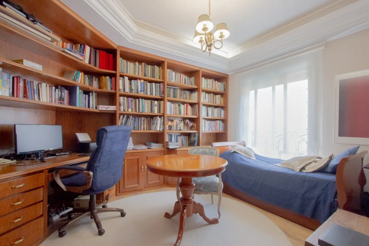 Apartamento amplo em localização privilegiada à venda no Jardim Paulista. – 20084