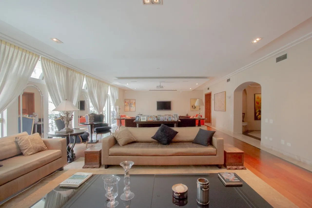 Apartamento amplo em localização privilegiada à venda no Jardim Paulista. – 20084