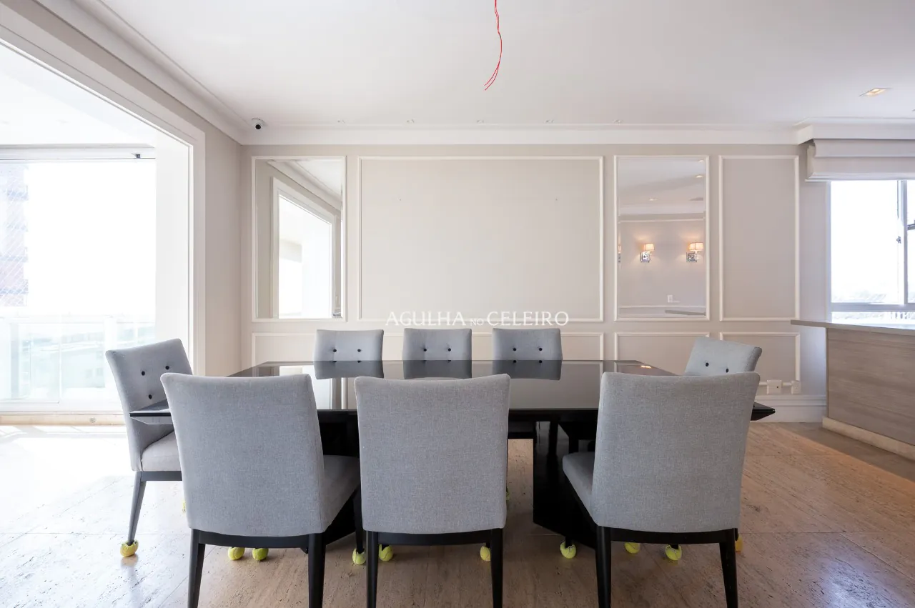 Apartamento espaçoso e iluminado para venda ou locação no Itaim Bibi – AP0075