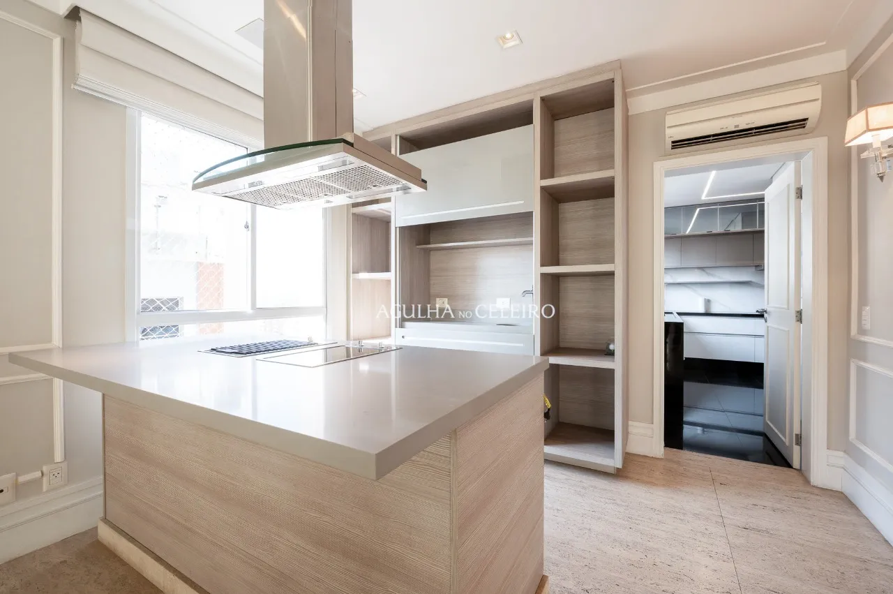 Apartamento espaçoso e iluminado para venda no Itaim Bibi – AP0075