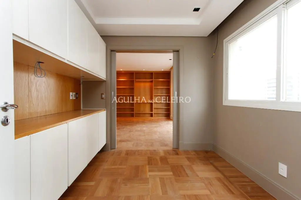 Apartamento impecável em condomínio ícone no coração do Itaim Bibi – AP2115