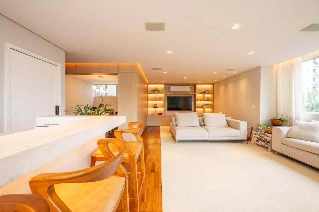 Apartamento reformado e elegante em rua tranquila do Jardim Paulista. – AP6102