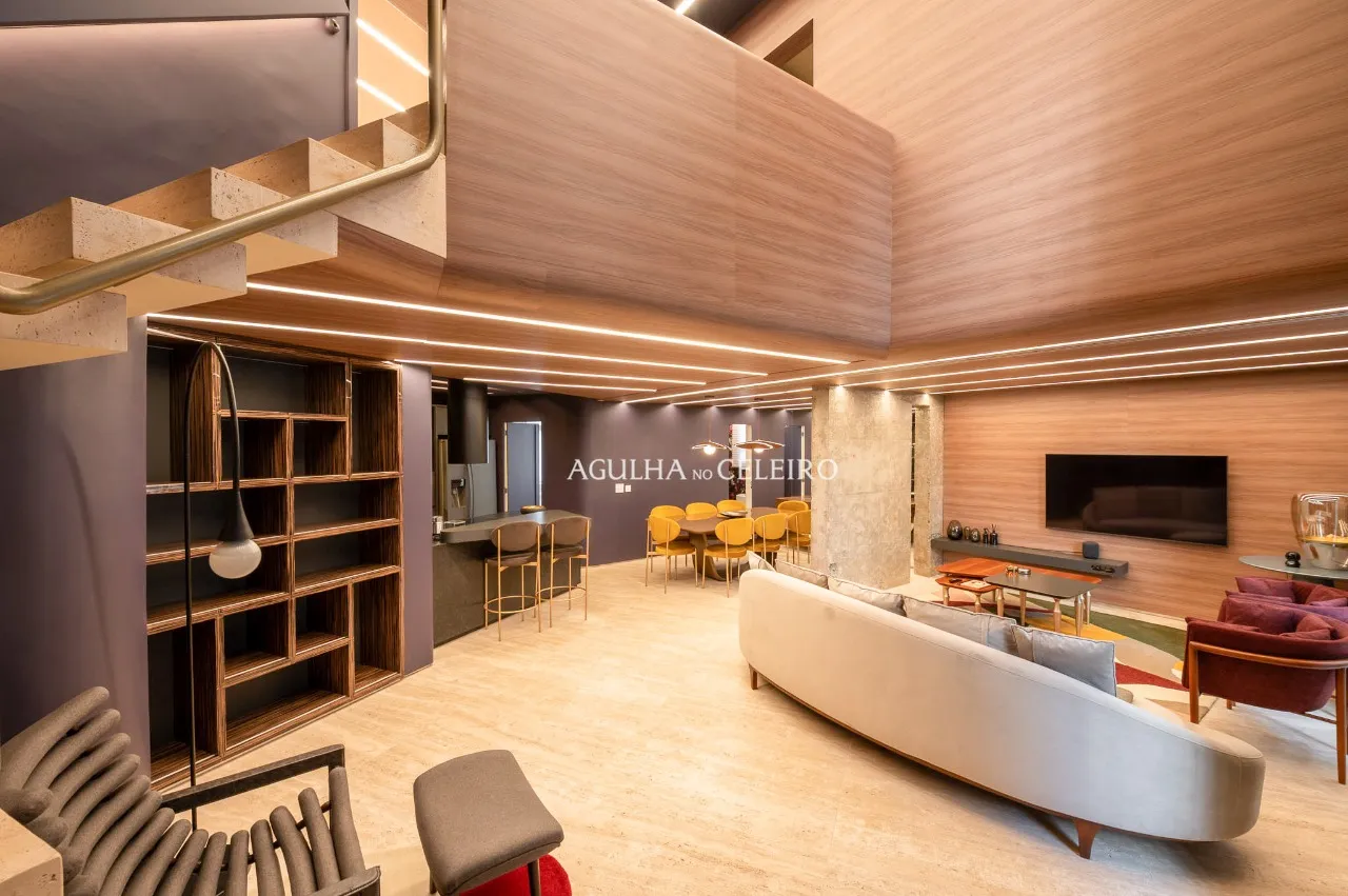 Apartamento duplex com reforma impecável na Vila Nova Conceição. – AP7798