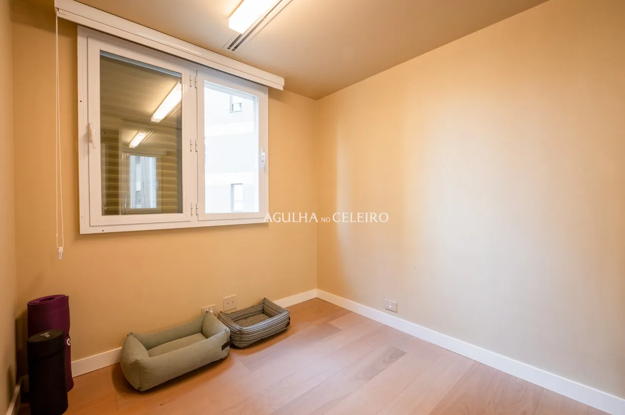 Apartamento duplex com reforma impecável na Vila Nova Conceição. – AP7798