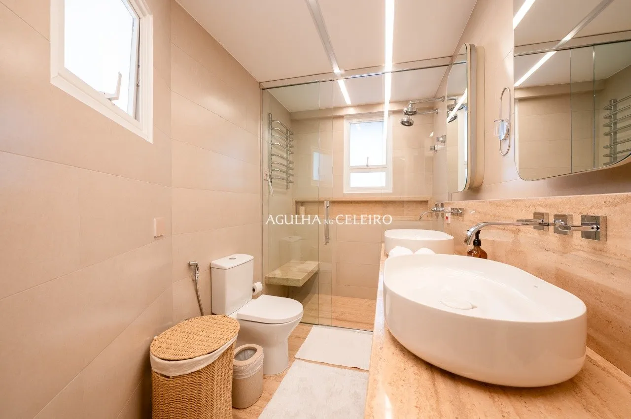 Apartamento duplex com reforma impecável na Vila Nova Conceição. – AP7798