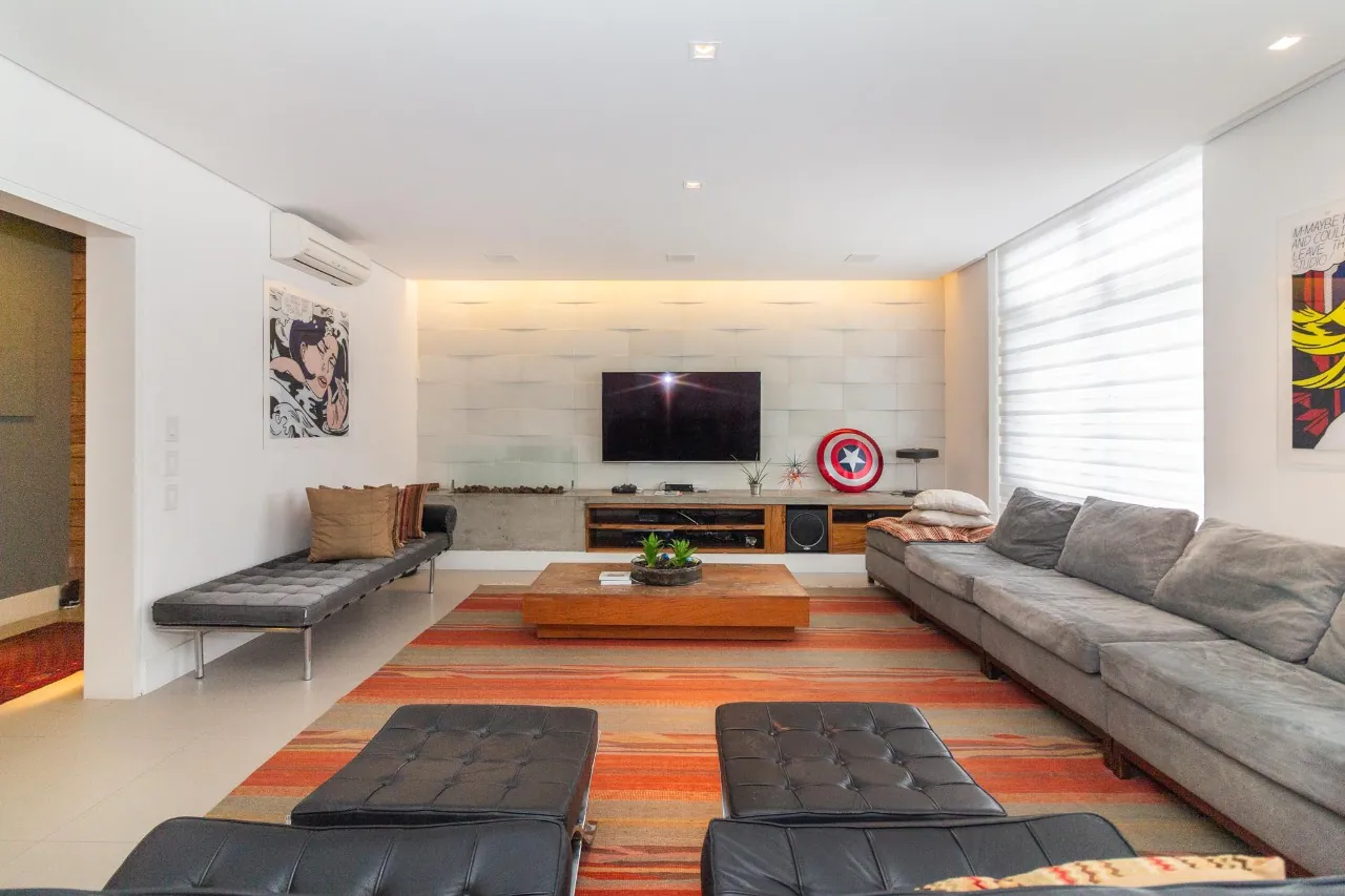 Apartamento reformado na parte plana do Jardim Paulista. – AP8387