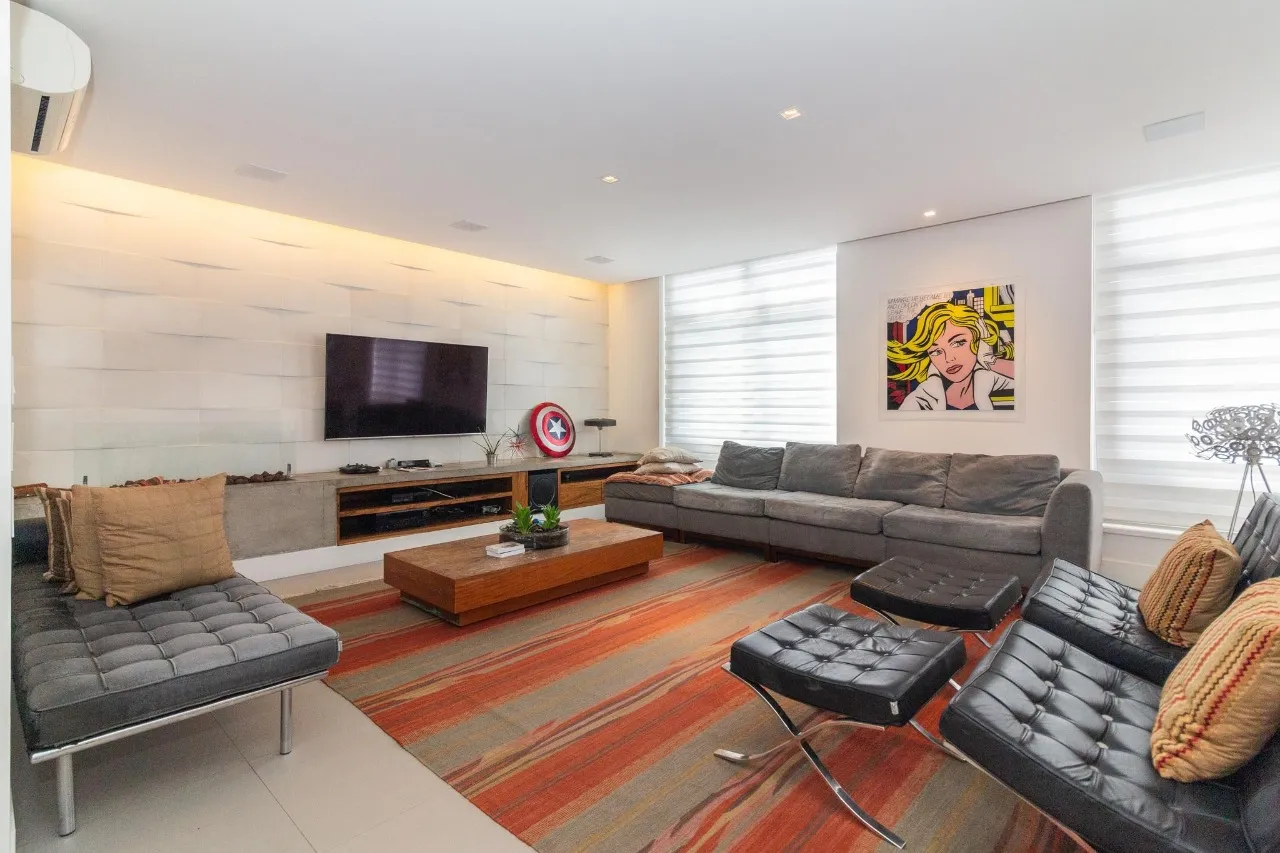 Apartamento reformado na parte plana do Jardim Paulista. – AP8387