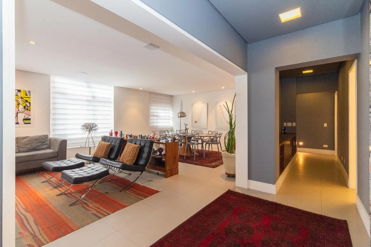 Apartamento reformado na parte plana do Jardim Paulista. – AP8387