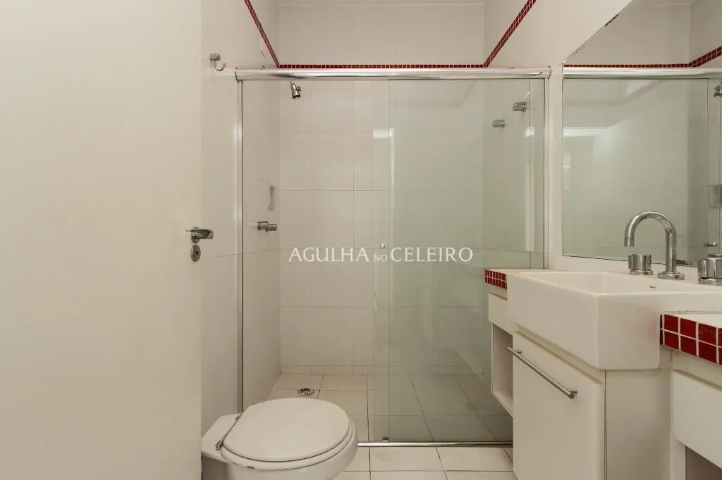 Casa linda e com muito espaço à venda no Alto de Pinheiros. – CA0246