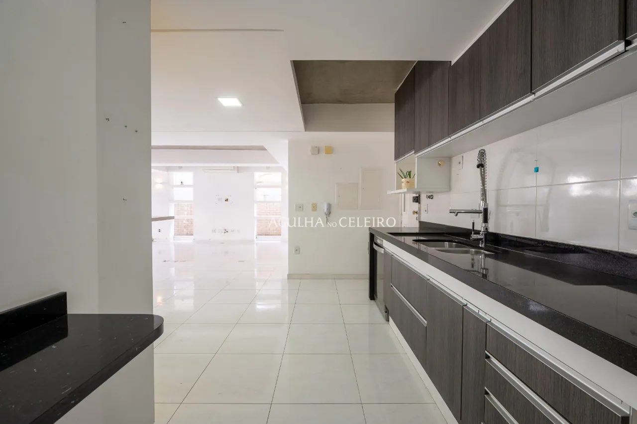 Descubra o previlégio de viver em uma cobertura no coração do Jardim América. – CO0057