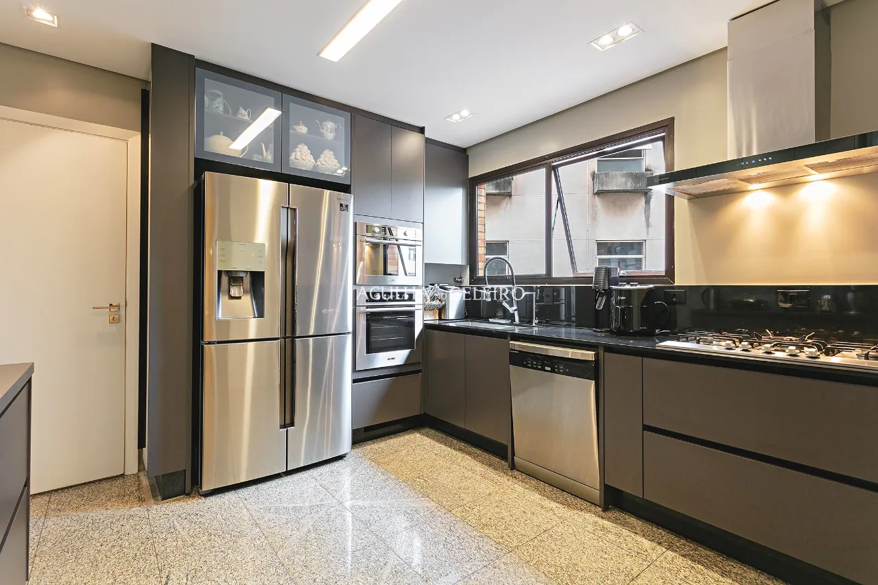 apartamento-com-sacada-em-rua-cobicada-no-brooklin-novo-20241-5