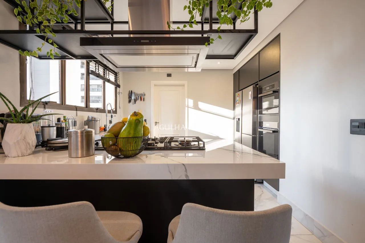 apartamento-reformado-e-fora-de-rota-em-moema-20135-12