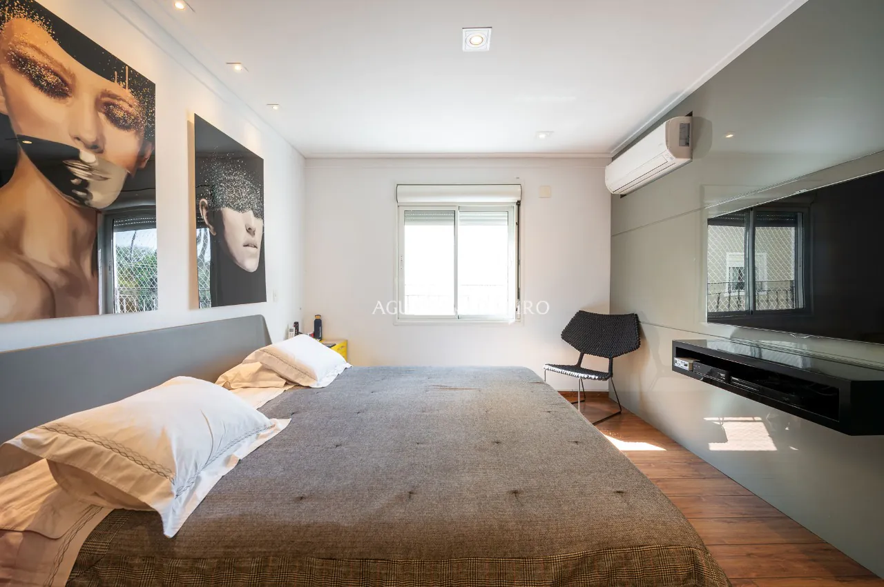 casa-com-projeto-acolhedor-e-com-projeto-que-integra-a-natureza-em-condominio-de-alto-de-pinheiros-19948-13