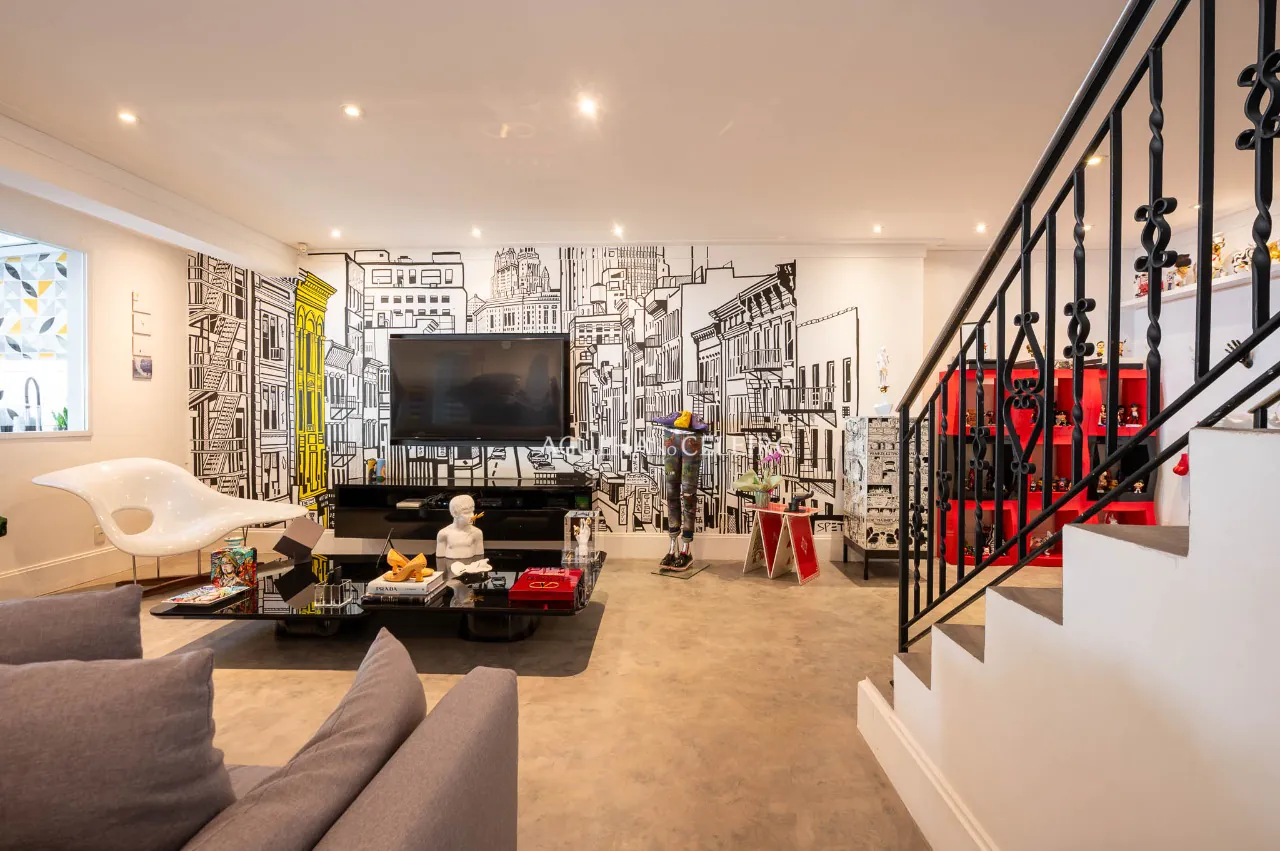 casa-com-projeto-acolhedor-e-com-projeto-que-integra-a-natureza-em-condominio-de-alto-de-pinheiros-19948-8