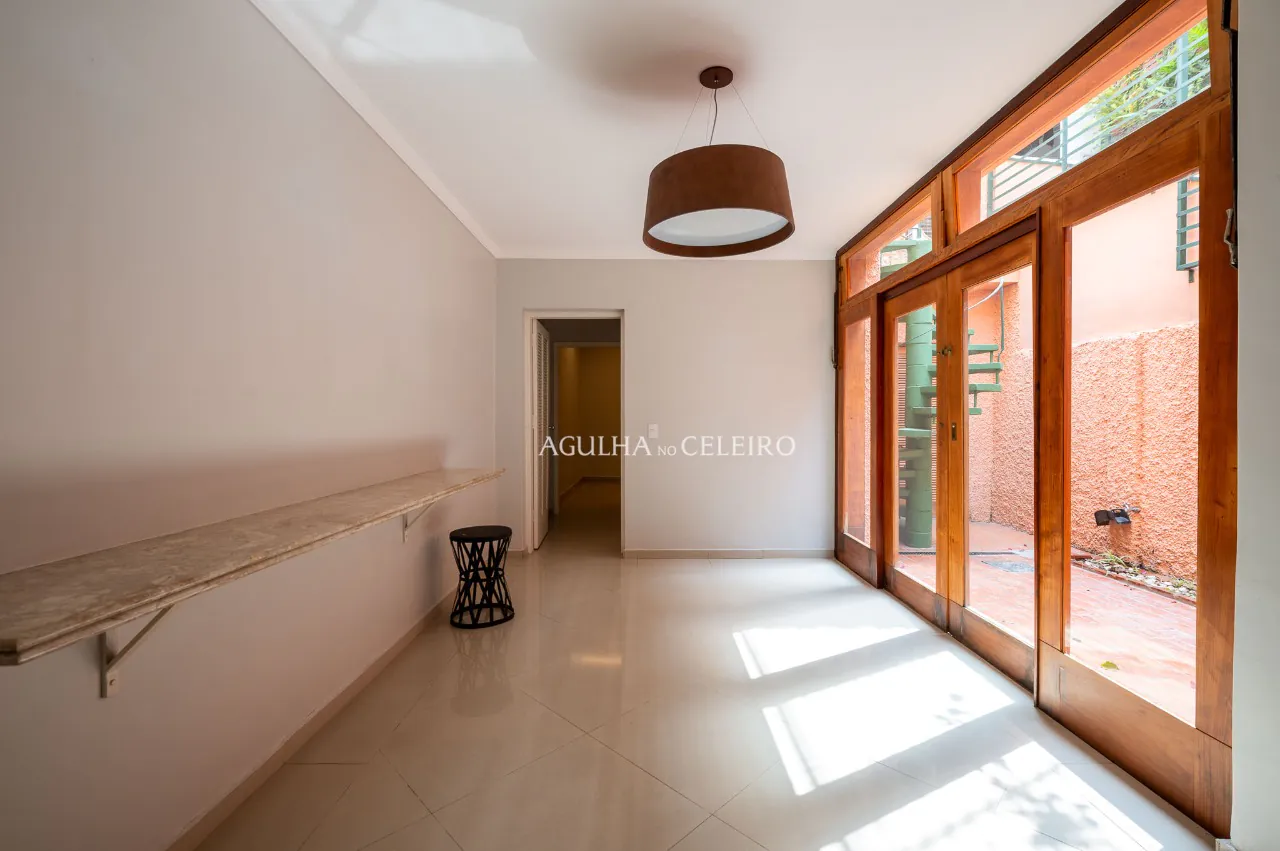 Casa charmosa no coração do Jardim Europa – 12042