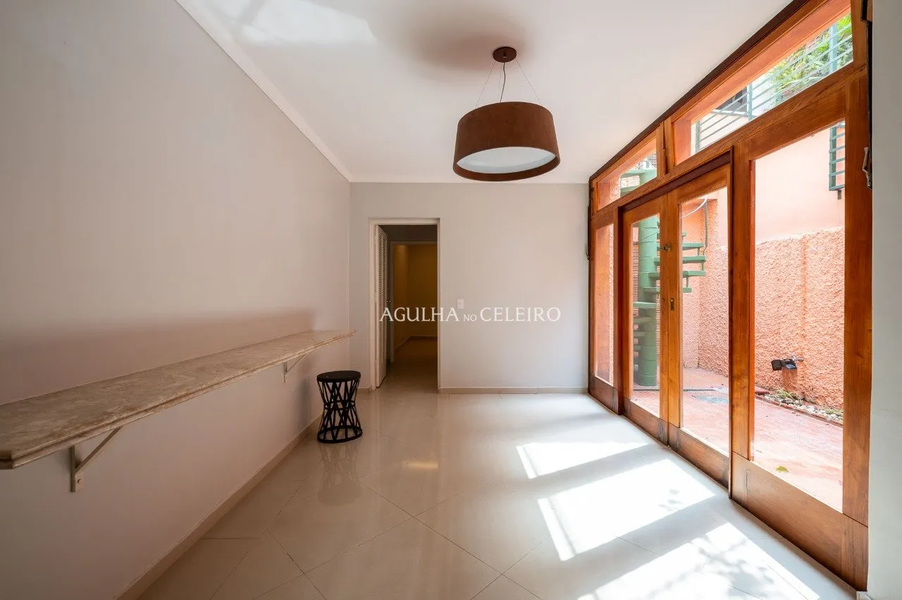 Casa charmosa no coração do Jardim Europa – 12042