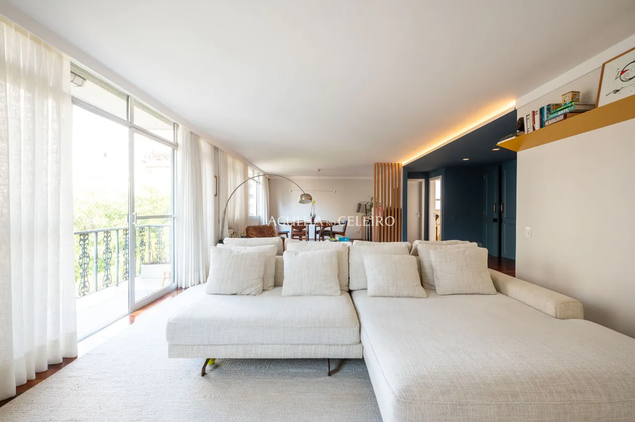 Apartamento reformado à venda na parte baixa do Jardim América – 13360