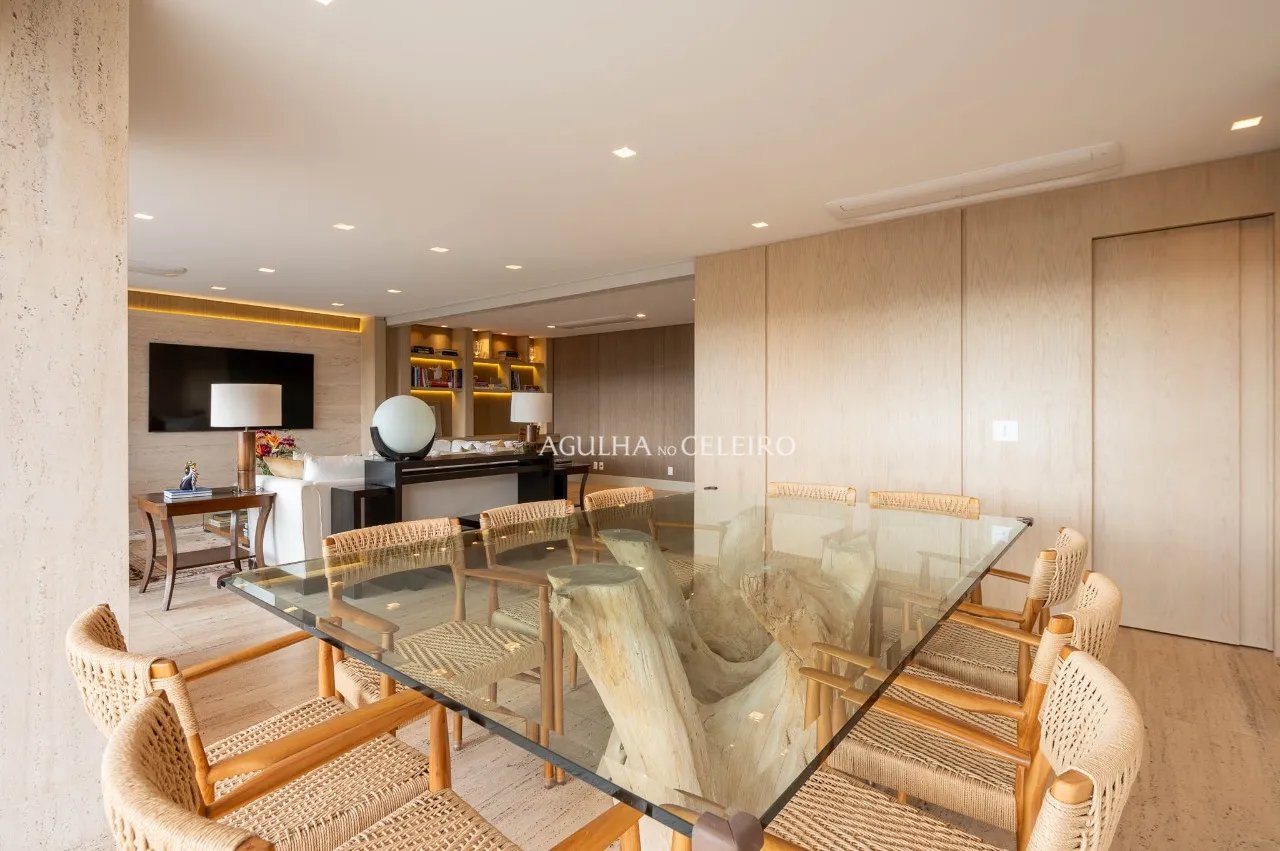 Cobertura à venda na Vila Nova Conceição, com vista deslumbrante. – 18033