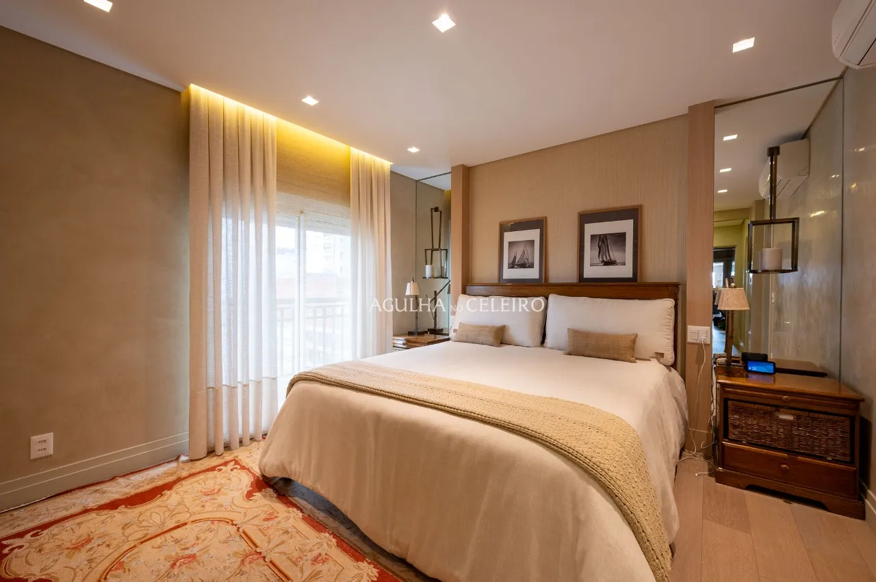 Cobertura à venda na Vila Nova Conceição, com vista deslumbrante. – 18033