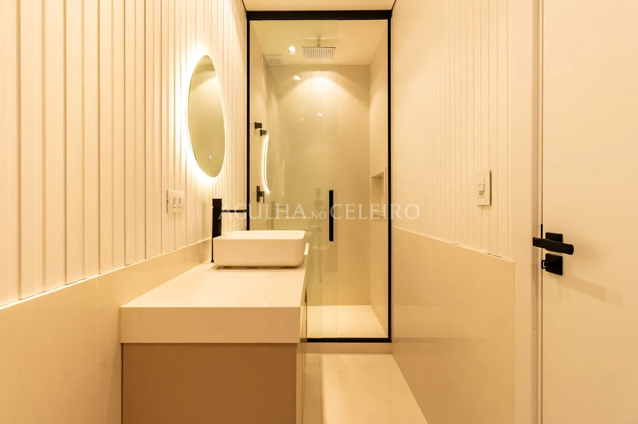 Equilíbrio perfeito entre conforto, praticidade e localização privilegiada na icônica Rua Oscar Freire, Jardim América – 18270