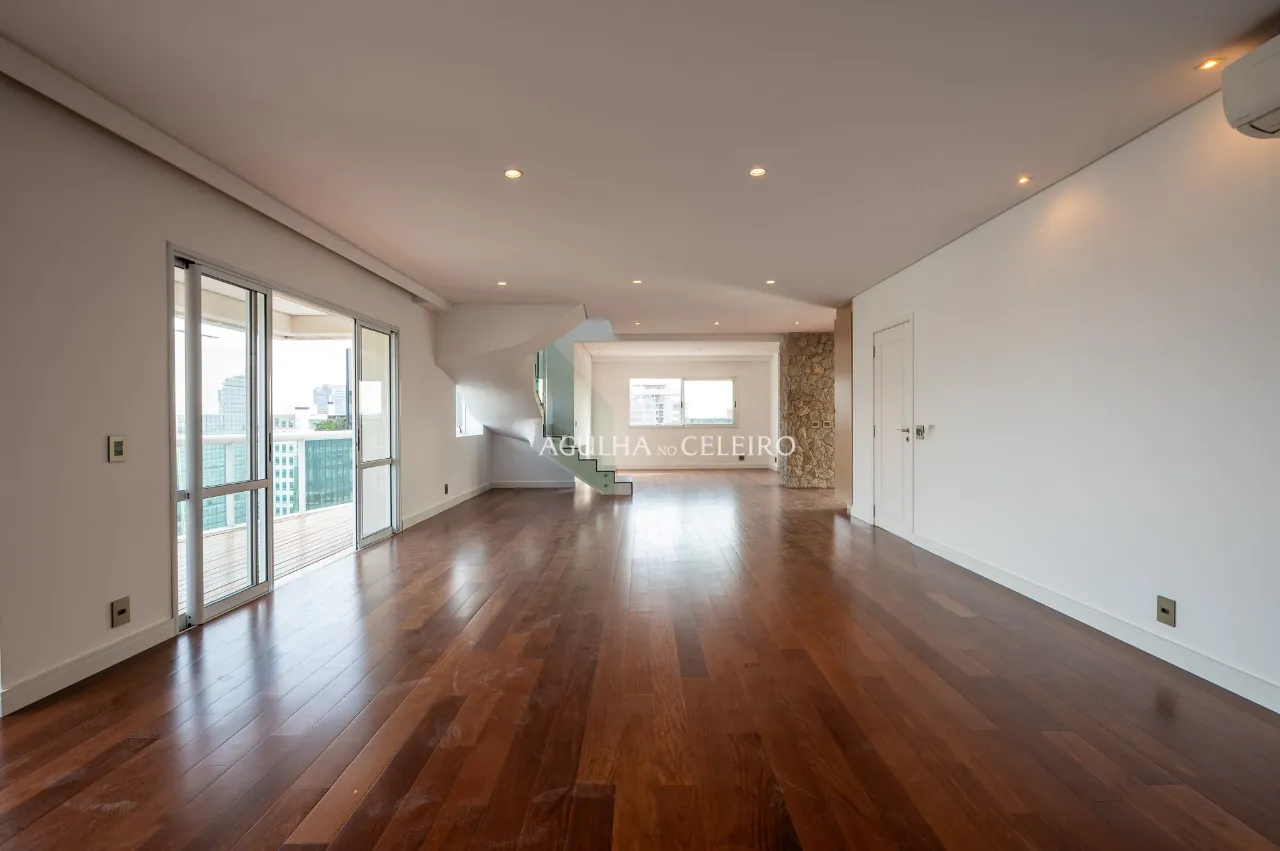 Cobertura duplex com piscina à venda no itaim Bibi. – 20049