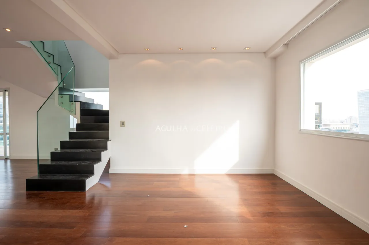 Cobertura duplex com piscina à venda no itaim Bibi. – 20049