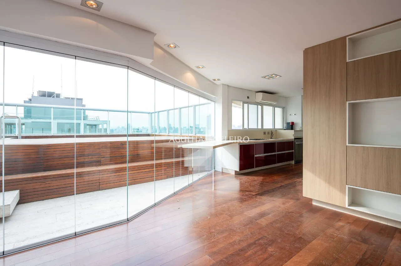 Cobertura duplex com piscina à venda no itaim Bibi. – 20049