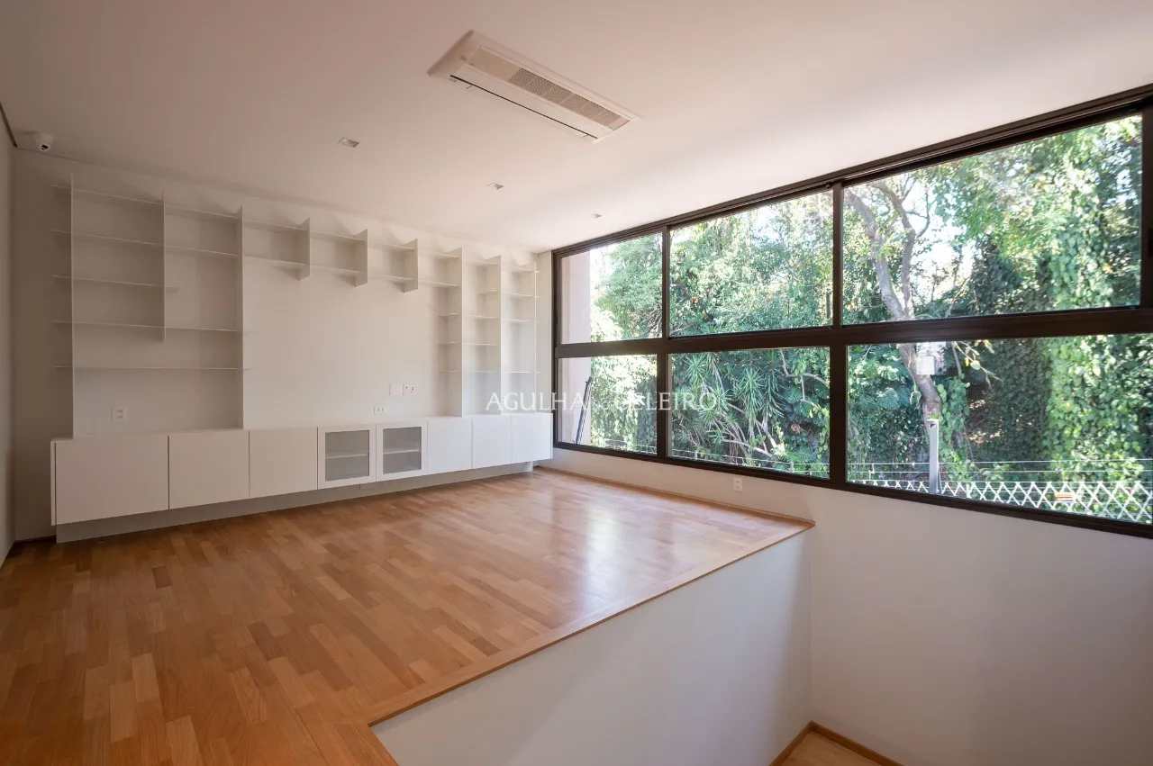 Residência sofisticada em condomínio exclusivo na Cidade Jardim. – 20088