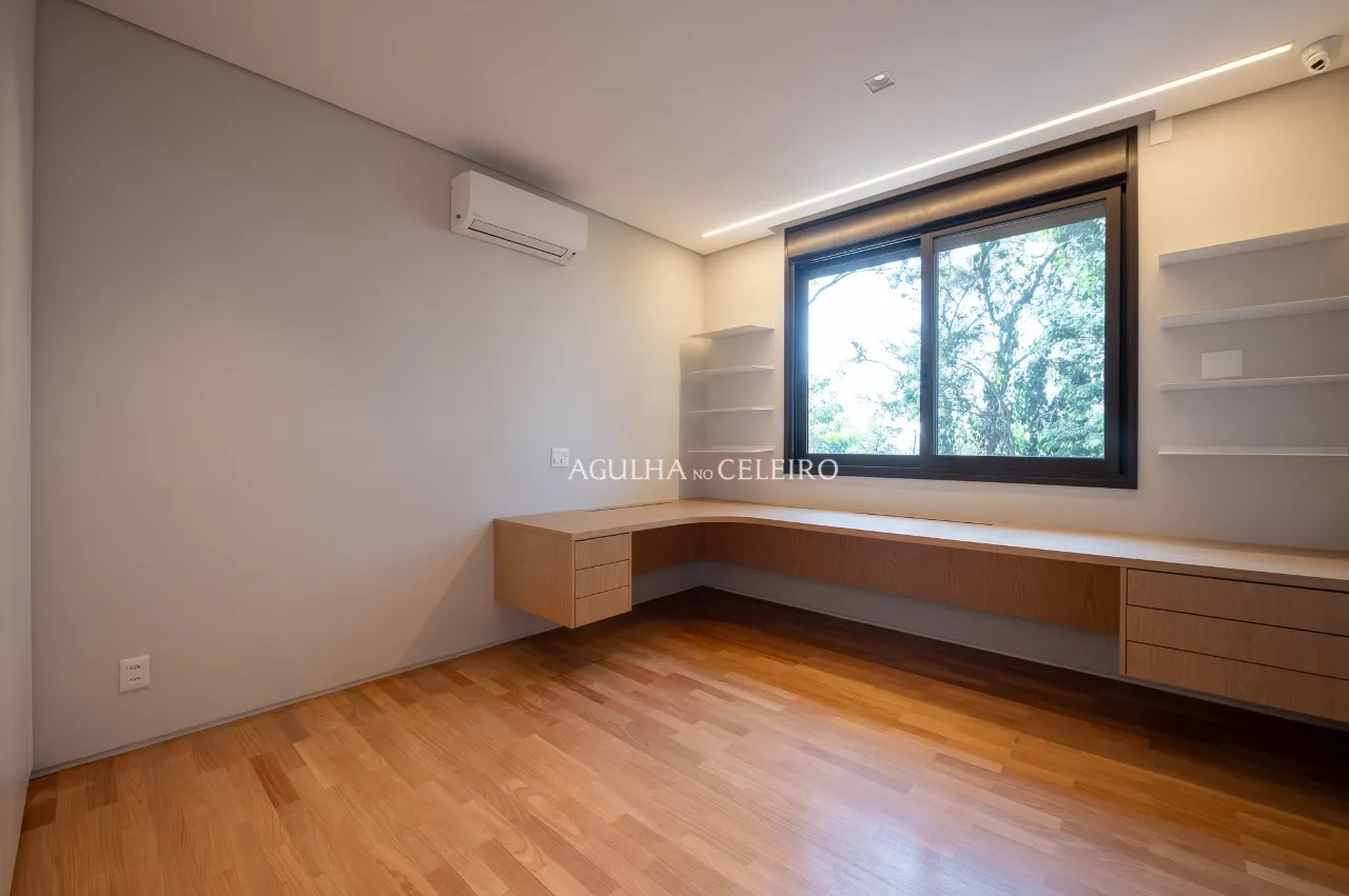 Residência sofisticada em condomínio exclusivo na Cidade Jardim. – 20088