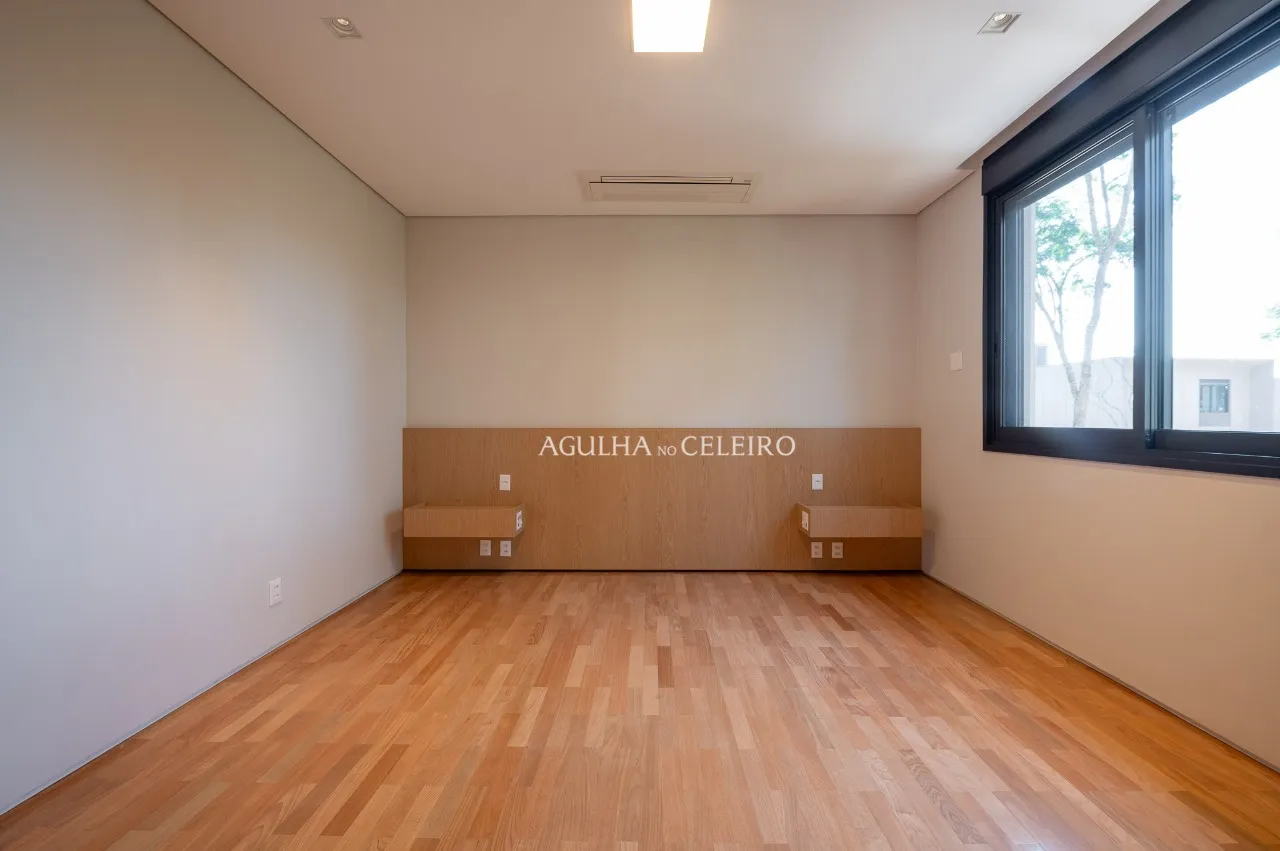 Residência sofisticada em condomínio exclusivo na Cidade Jardim. – 20088