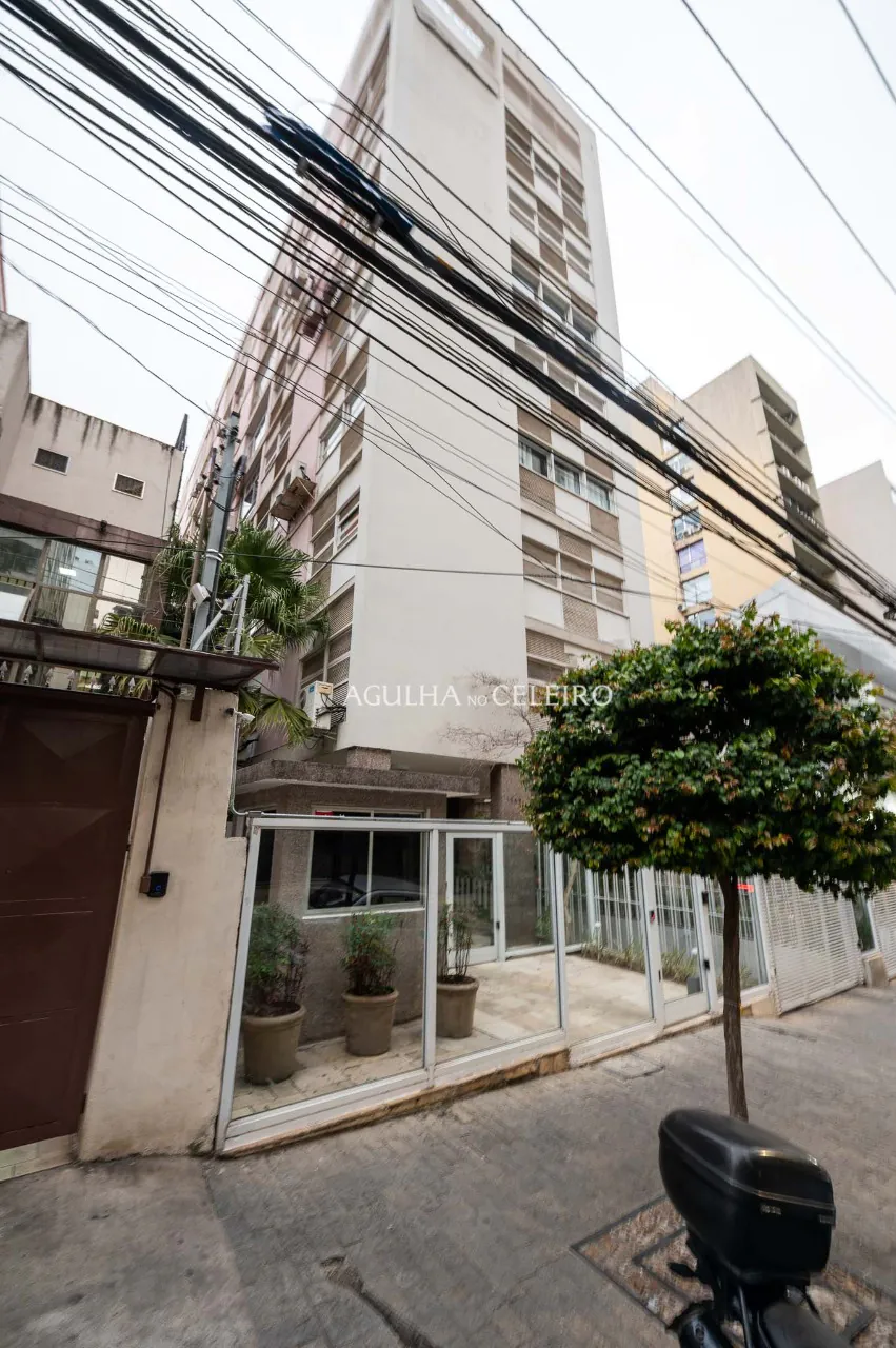 Apartamento bem localizado para personalizar à venda no Jardim América – 20115