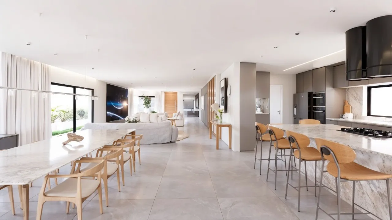 Casa recém construída no Alto de Pinheiros. – 20166