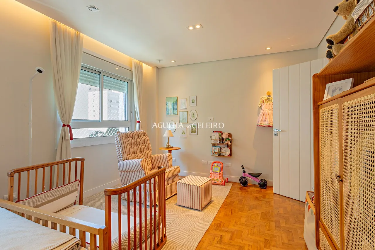 Apartamento reformado à venda no Jardim Paulista. – 20176 - _EOM0996