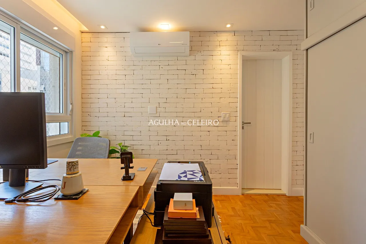 Apartamento reformado à venda no Jardim Paulista. – 20176 - _EOM1007