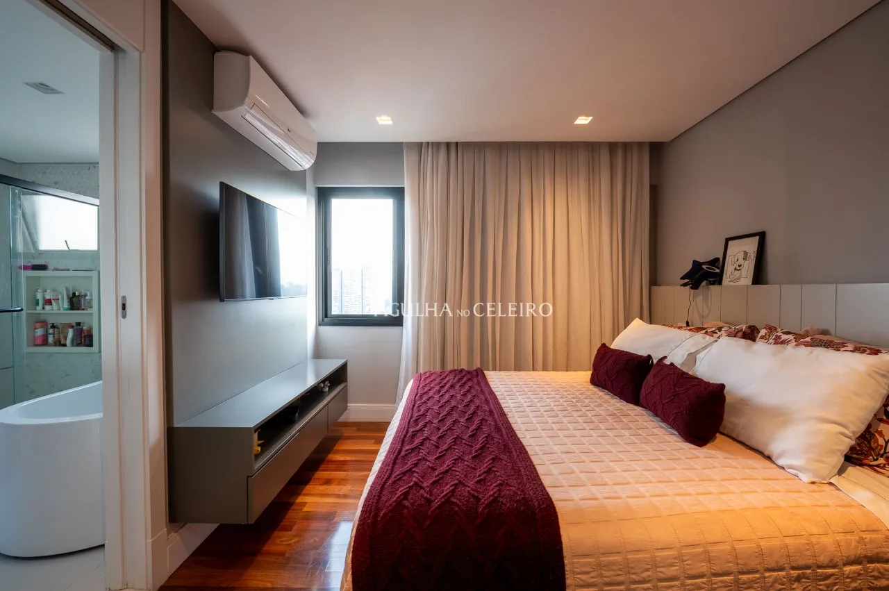 Lindo apartamento reformado e com mobília em Moema Pássaros. – 20179