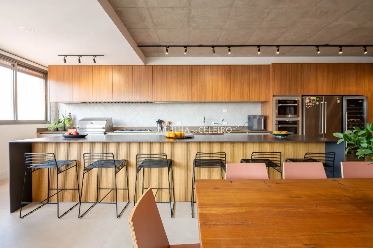 Apartamento em prédio novo todo reformado – 20180