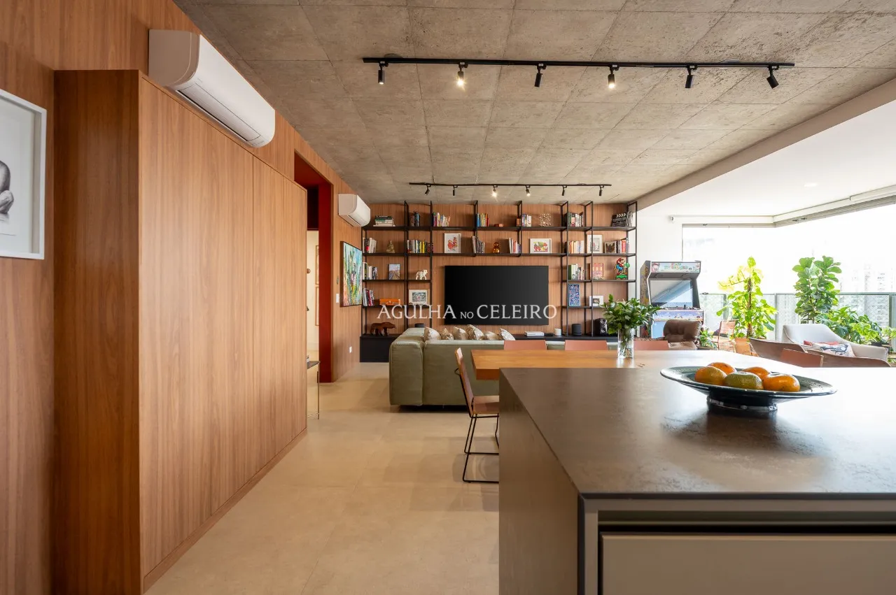 Apartamento em prédio novo todo reformado – 20180