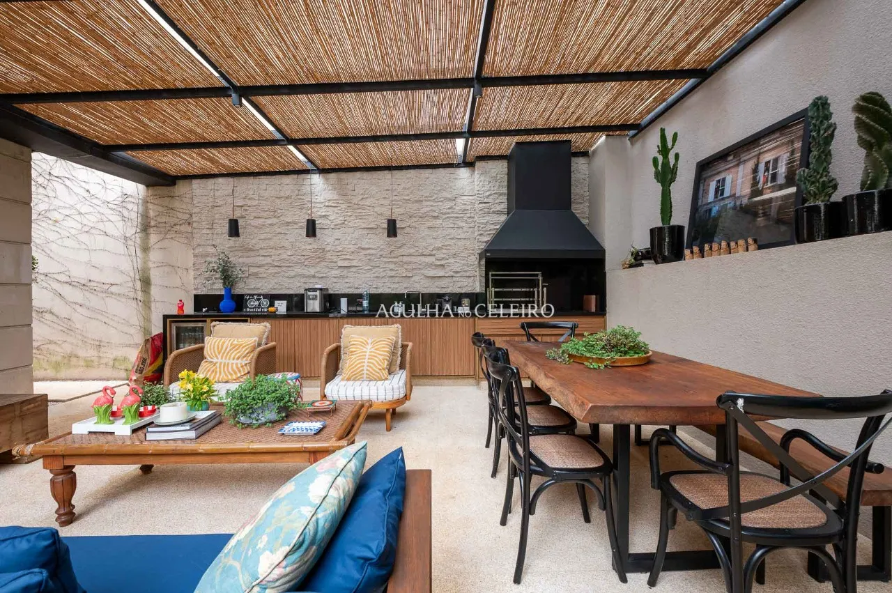 Casa em condomínio à venda no Real Parque. – 20202