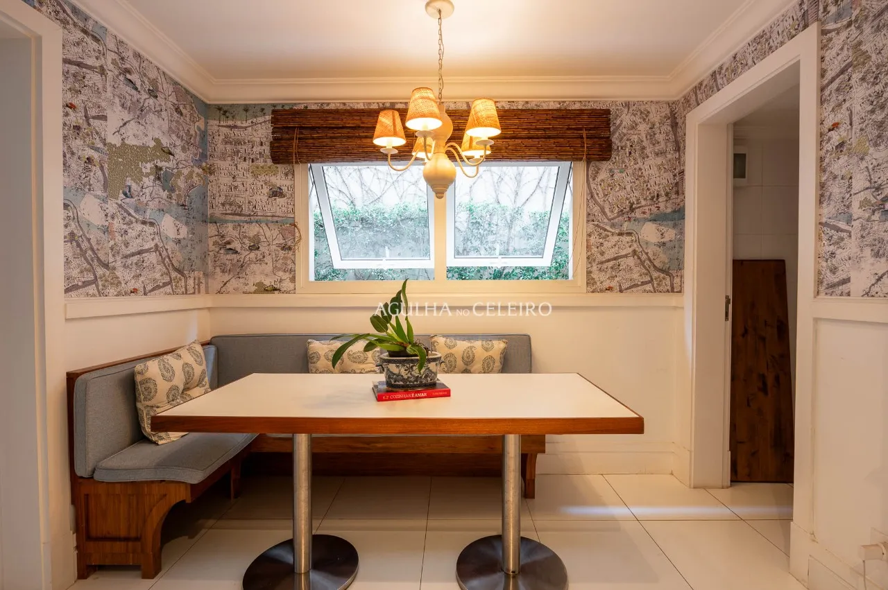 Casa em condomínio à venda no Real Parque. – 20202