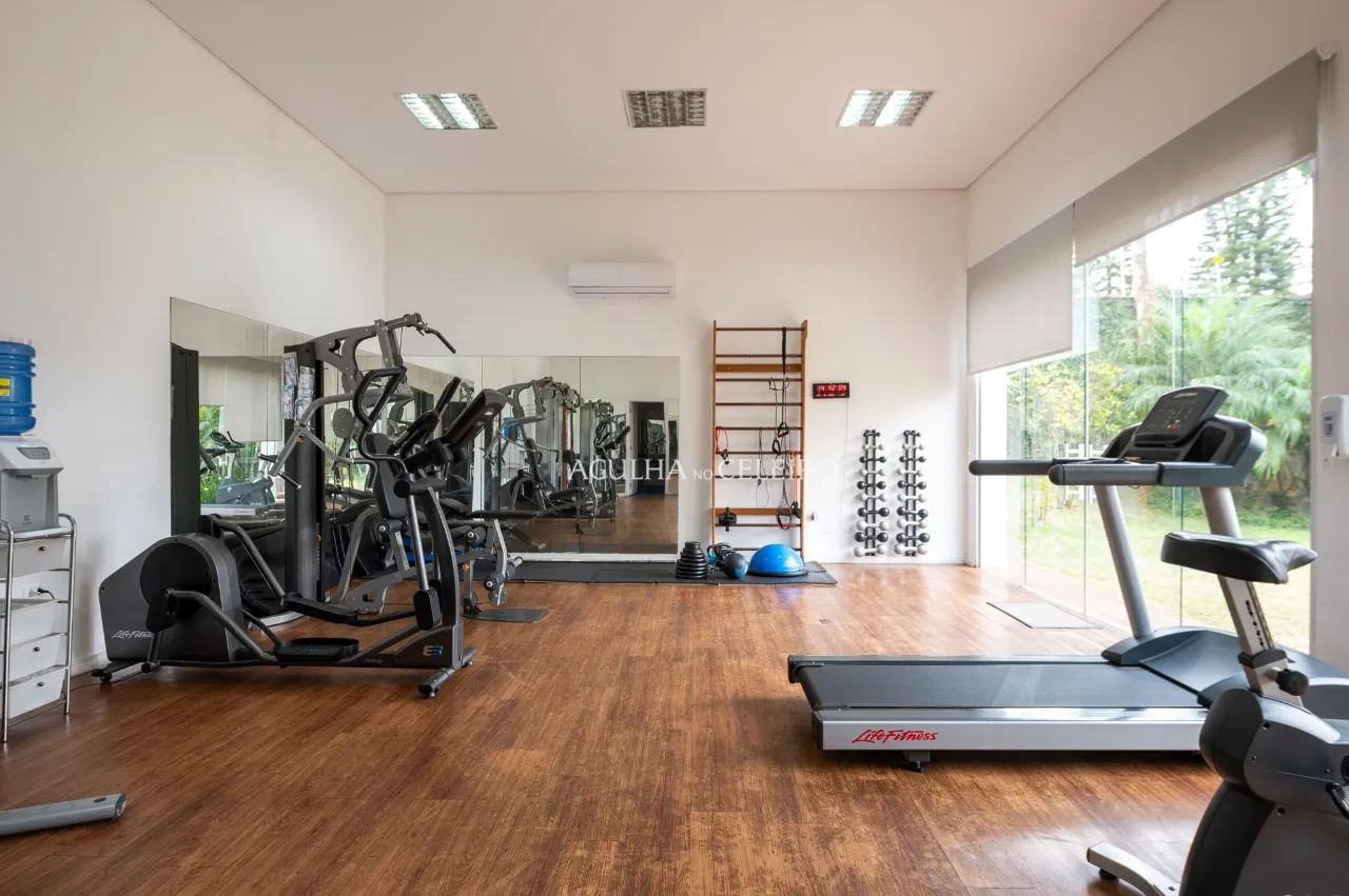 Casa em condomínio à venda no Real Parque. – 20202