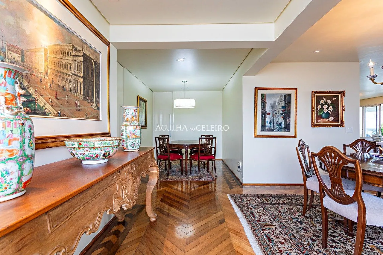 Apartamento com sacada ampla à venda no Jardim Paulista. – 20253 - _MGL3026