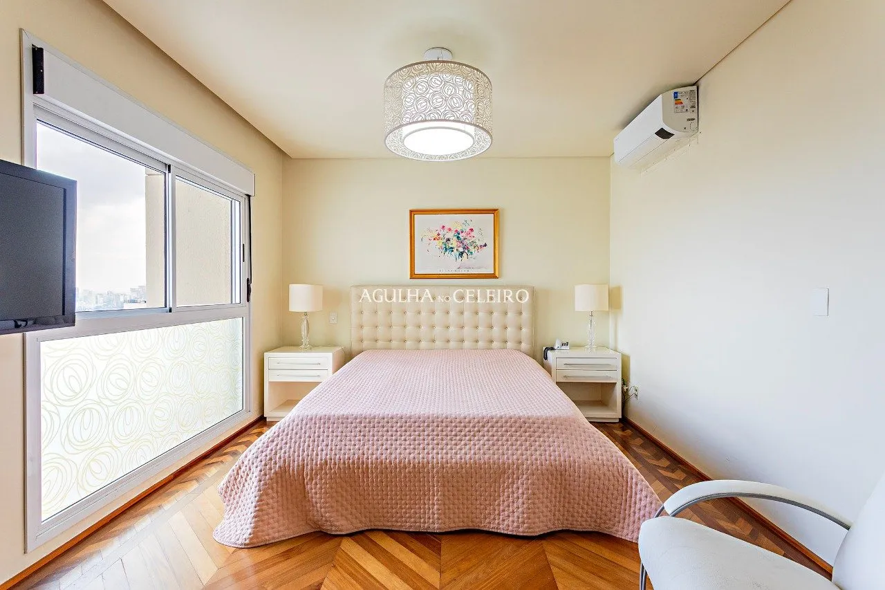 Apartamento com sacada ampla à venda no Jardim Paulista. – 20253 - _MGL3069