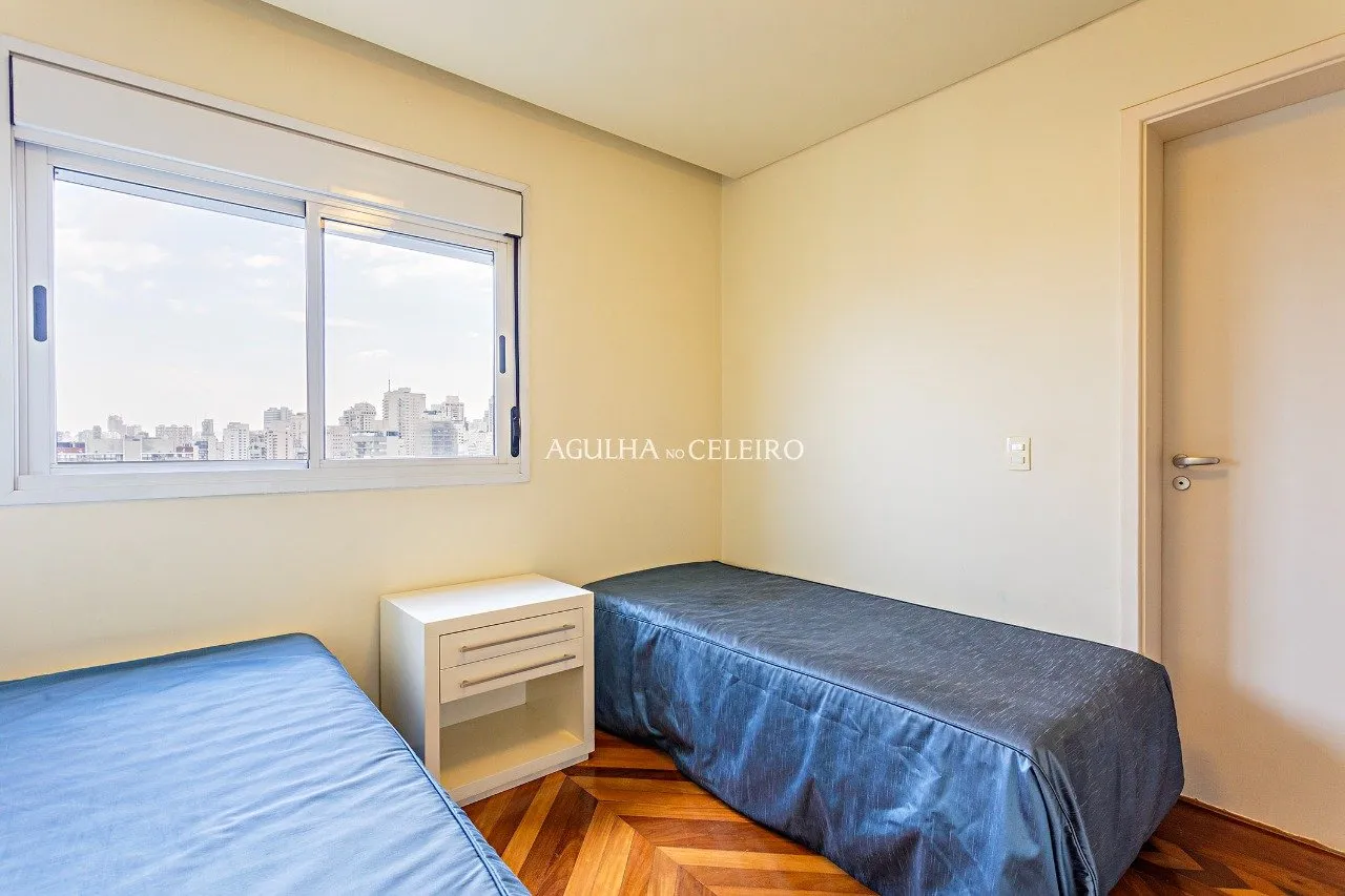 Apartamento com sacada ampla à venda no Jardim Paulista. – 20253 - _MGL3062