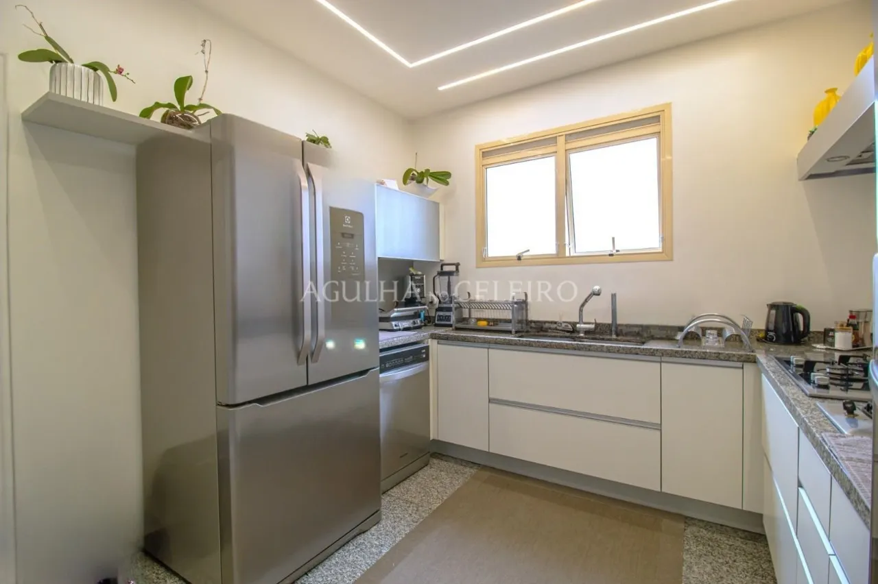 Apartamento no Campo Belo para se encantar, um refúgio no bairro. – 20338